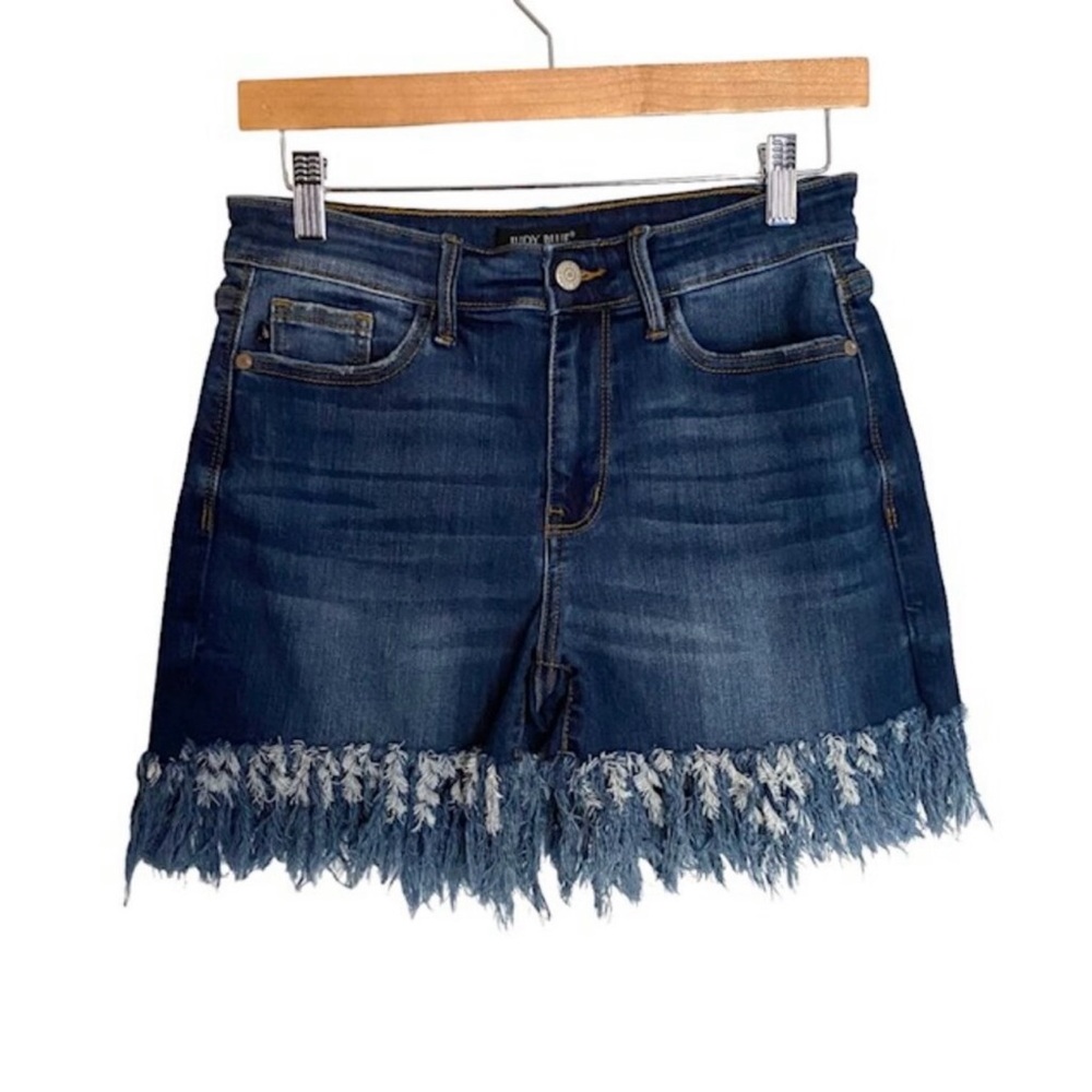Judy Blue Frayed Jean Short